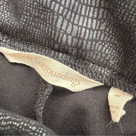 Soft Surroundings Black Foil Python Charlize Ponte Pants size M - Picture 7 of 8